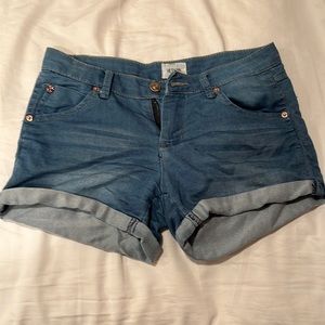 Nordstrom kids Jean shorts- size 14!